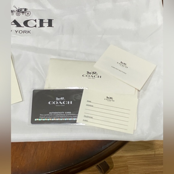 Coach Empire Carryall Bag 34 Brass/Maple Authentic - Picture 4 of 16